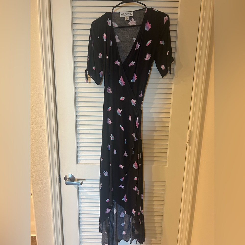 Wild fox wrap dress. Black with pink print